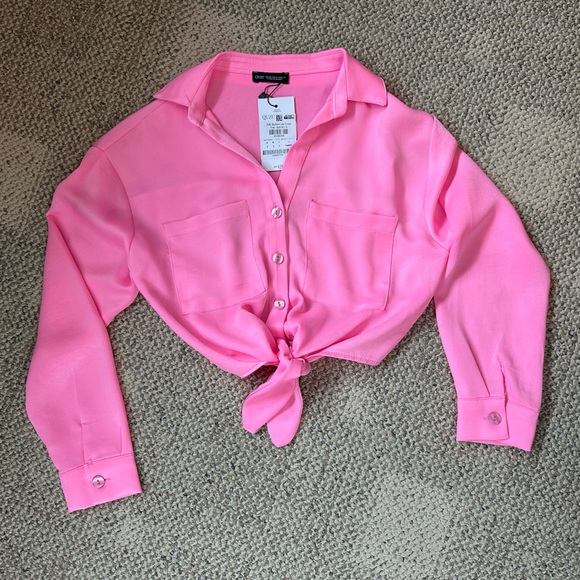 QUZU hot pink cropped shirt - Picture 1 of 2